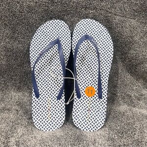 Tommy Hilfiger women's blue and white flip-flops in size 11 NWOT